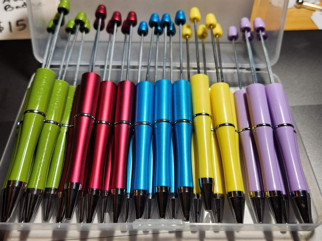 28pc Plastic Beadable Pen Bundle